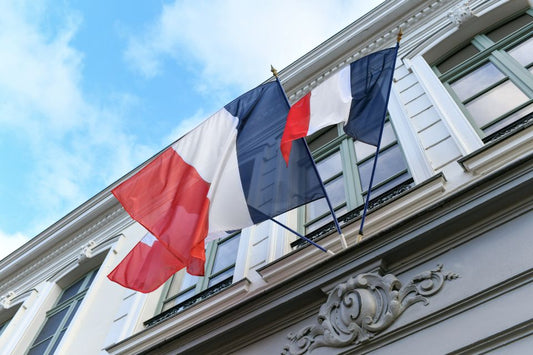 Pruebas de cannabis medicinal en Francia extendidas a 2025